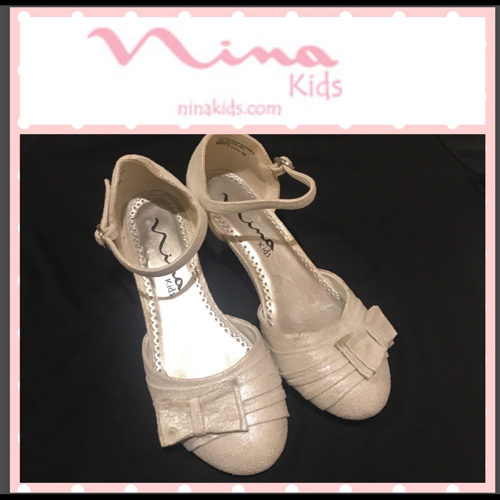 Nina Kids silver dress shoe 2M